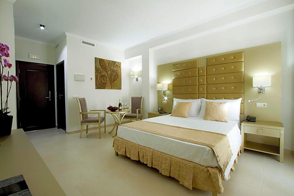 Hotel Soho Boutique El Tiburon & Spa -Adults Recommended
