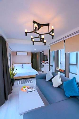 The River House Chiangkhan Hotel