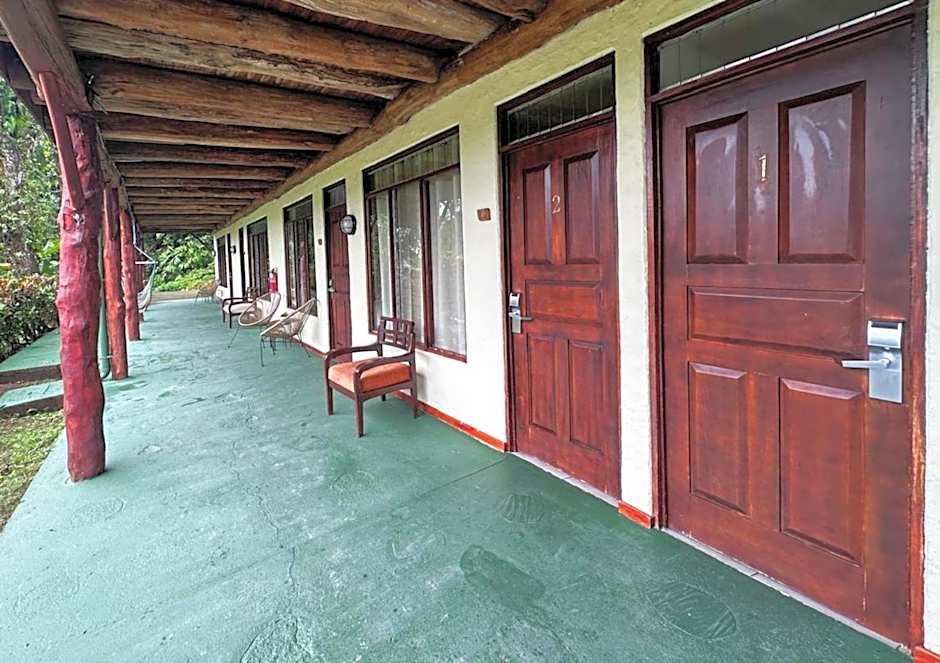 Tabulia Tree Hotel and Villas