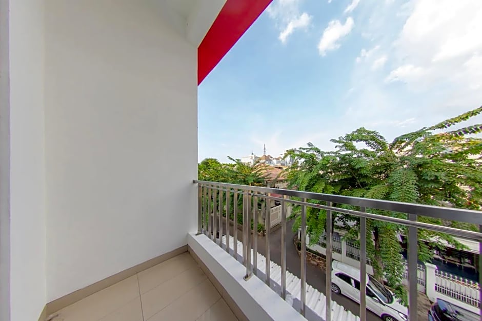 OYO 657 Elite Residence Central Park Mall By TOS