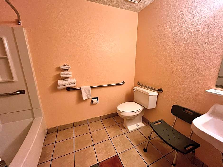 Motel 6 Deming, NM