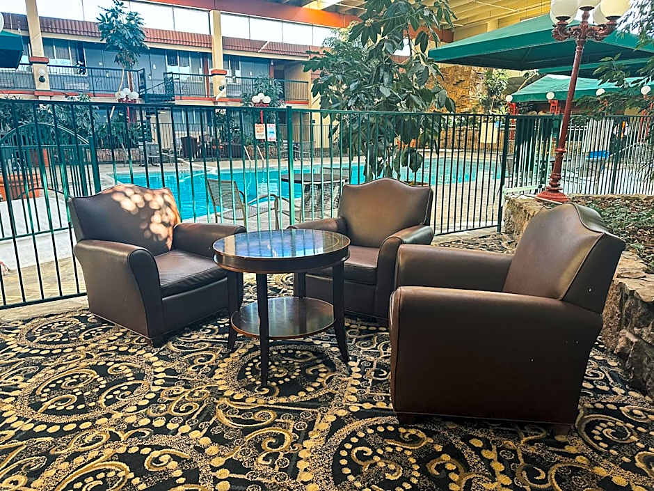 Clarion Inn