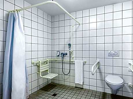 Standard Adapted Room with double bed
