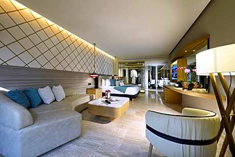 Junior Suite Private Pool