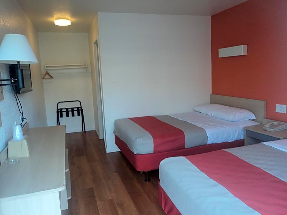 Motel 6 Albuquerque Northeast