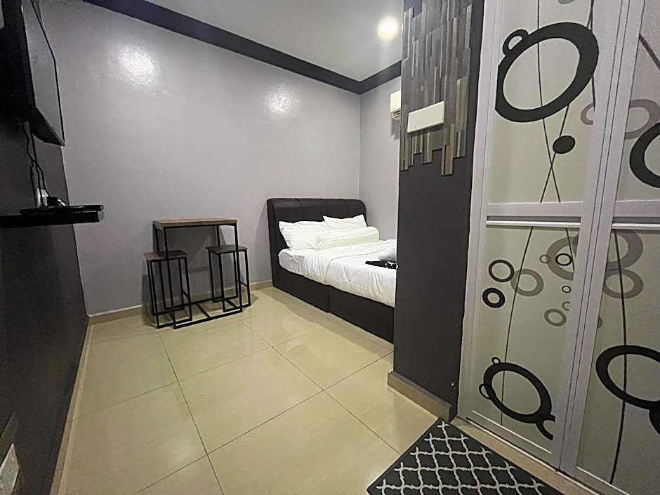 Photo 1 of 7 of Double Room