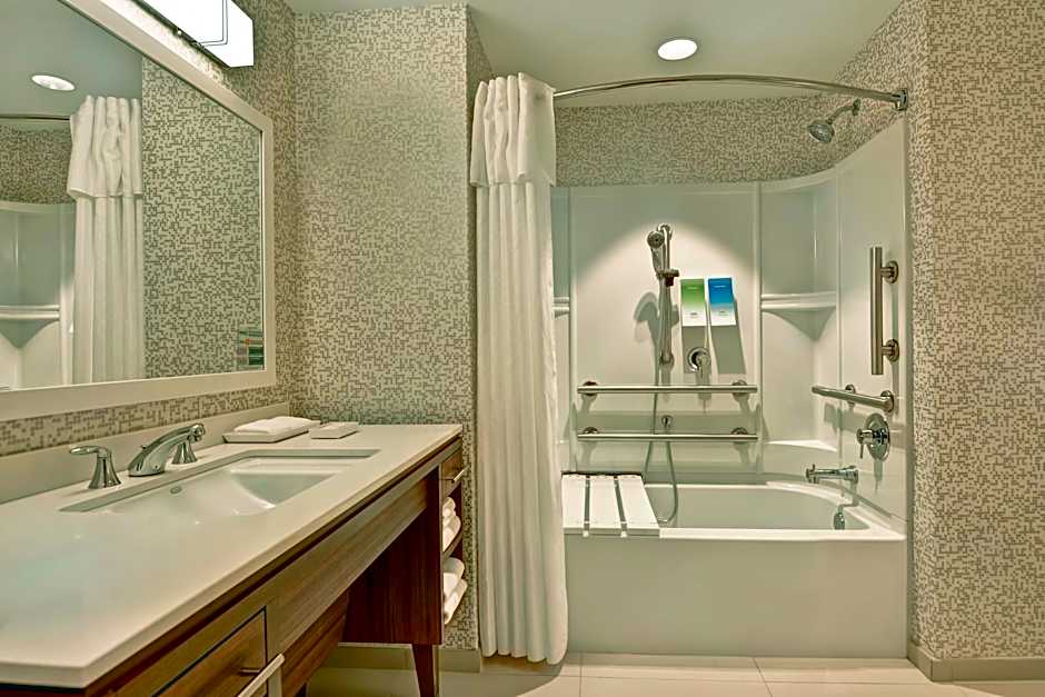 Photo 1 of 1 of 1 King Bed Suite, Hearing/Mobility Accessible, Bathtub