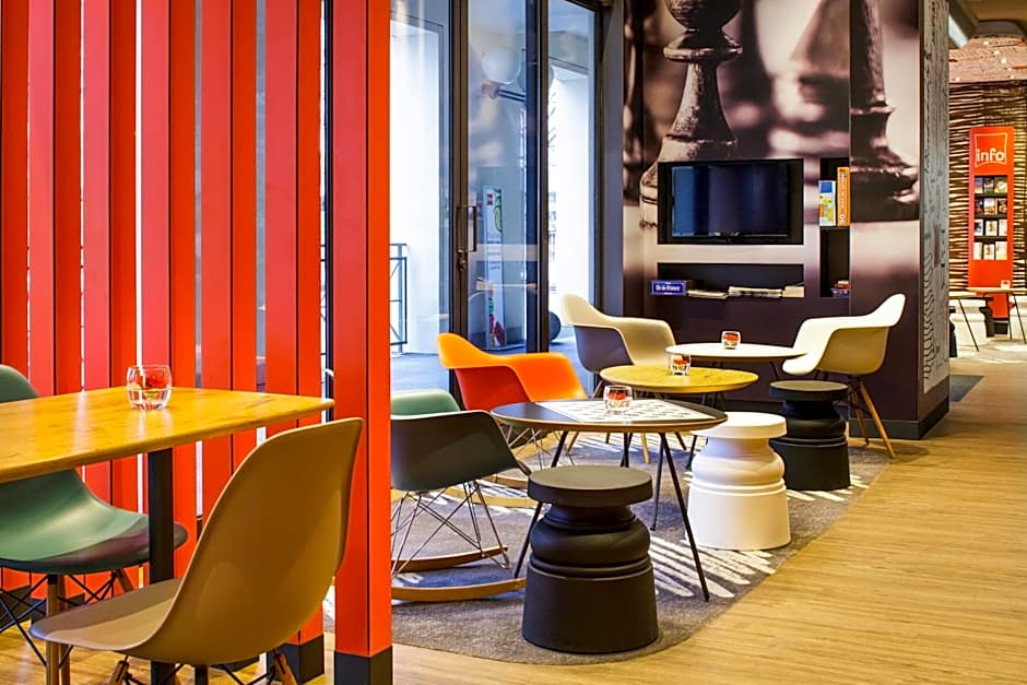 ibis Versailles Chateau