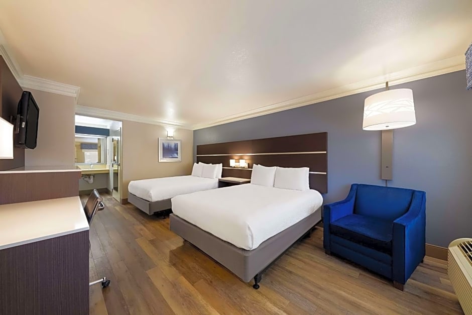 Best Western Inn & Suites Lemoore