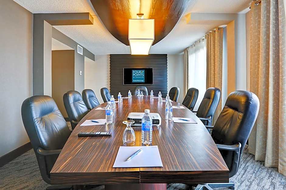 Four Points By Sheraton Toronto Mississauga