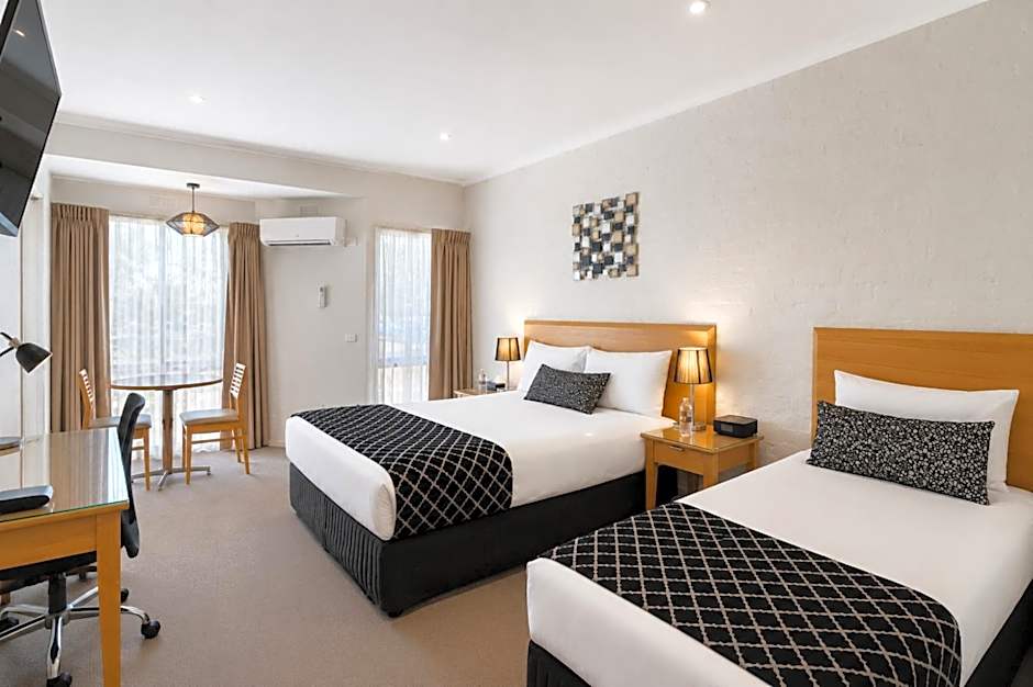 Comfort Inn Coach & Bushmans