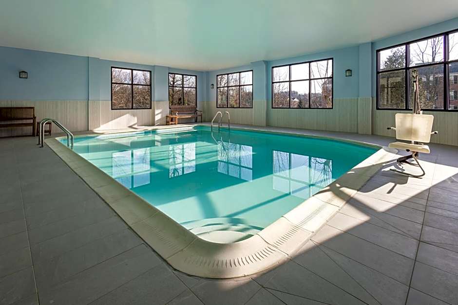 Holiday Inn Express & Suites Leesburg - Historic District by IHG