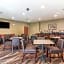 Cobblestone Hotel & Suites - Torrington