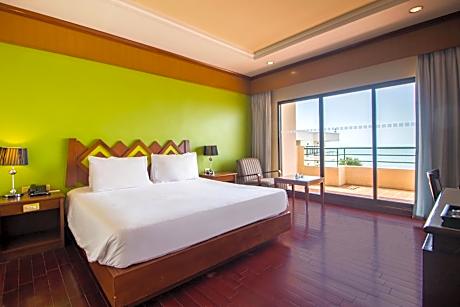 Deluxe Double or Twin Room with Sea View