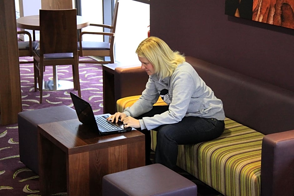 Holiday Inn Express Dunstable By IHG