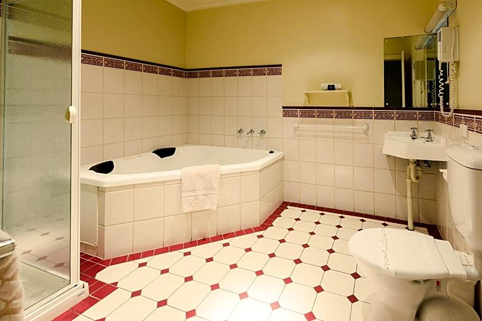 castlemaine colonial motel