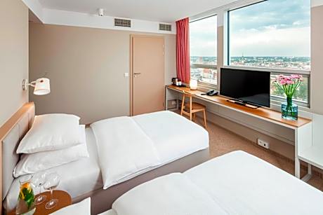 Superior Twin Room with Old Town View