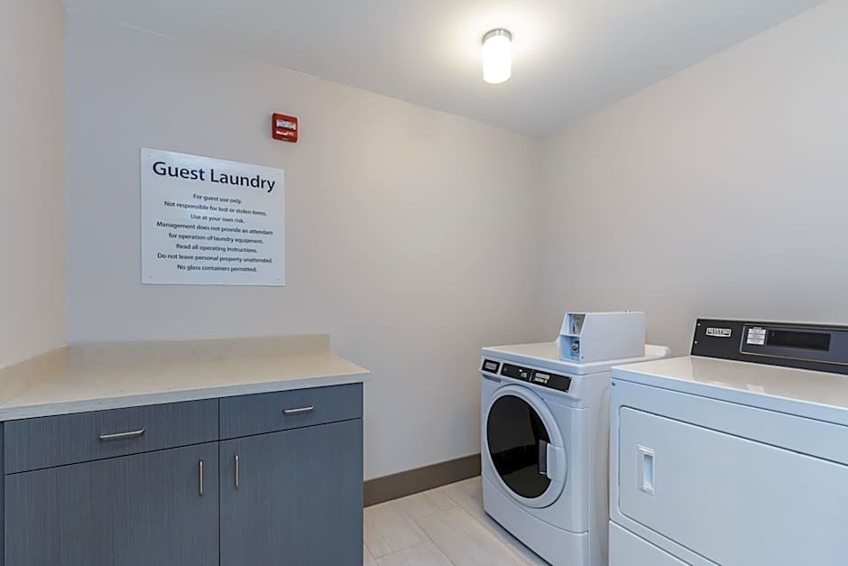 Holiday Inn Express and Suites- South Bend Casino By IHG