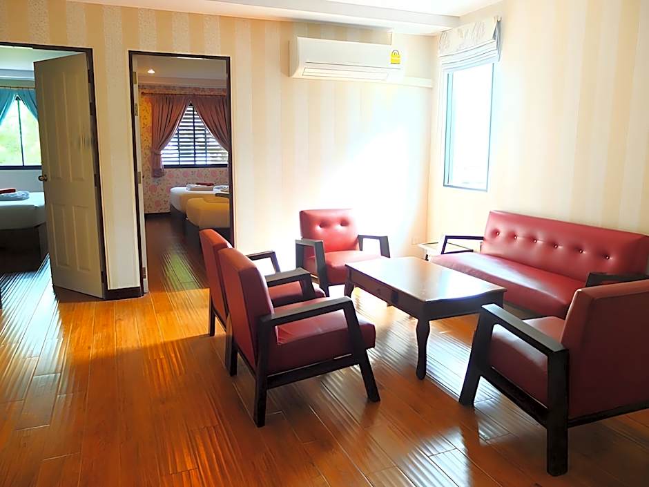 Baan Term Fun Saen Suk