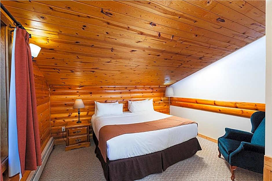 Overlander Mountain Lodge