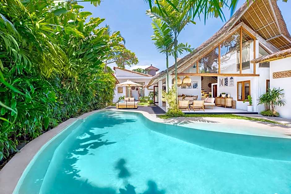 Villa Indigo - 5-BDR with huge pool and garden