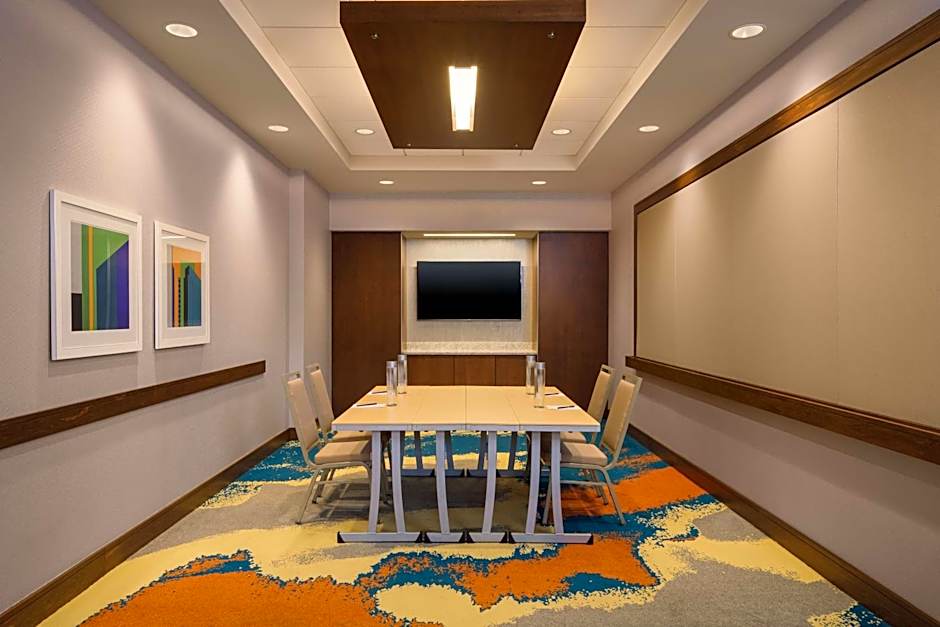 DoubleTree By Hilton Hotel Pittsburgh - Cranberry