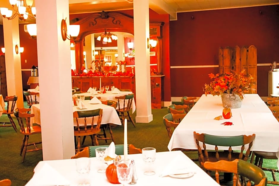 Fullerton Inn & Restaurant