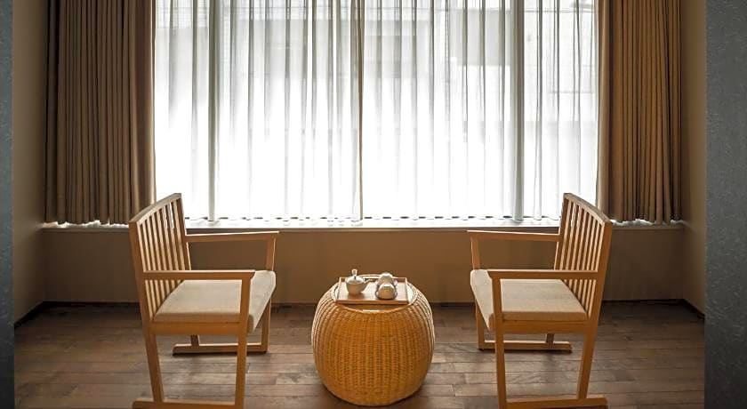 Gucho-kun · Hotel Shochiku-un, Kyoto Shijo Karasuma