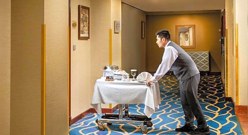 Millennium Al Aqeeq Hotel