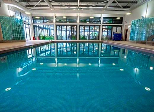 53A kingfisher court tattershall lakes luxury hot tub holidays