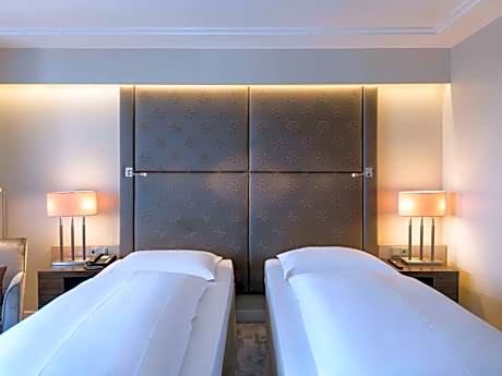 Superior Room with 2 Single Beds