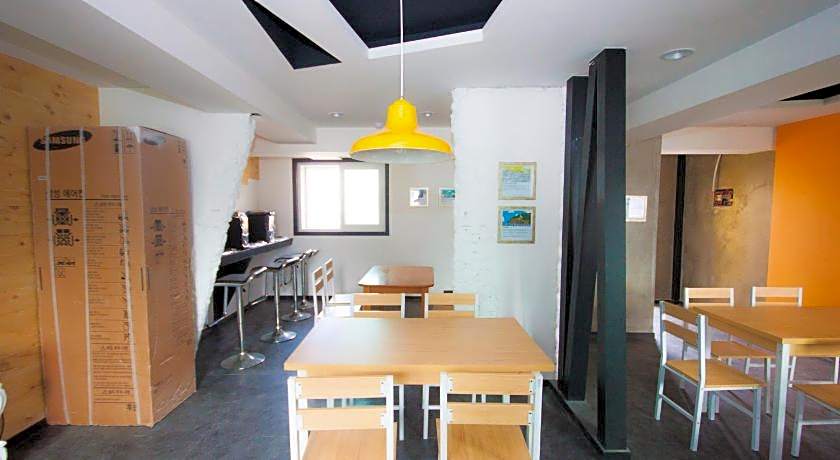 Calli Hostel