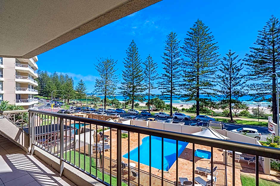 Columbia Beachfront Apartments on Rainbow Bay