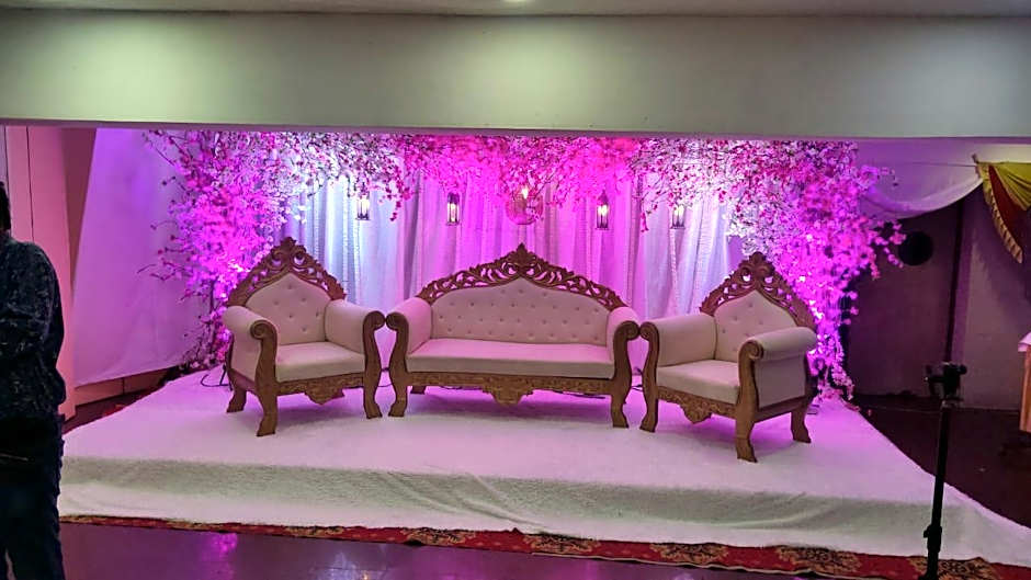 Host Inn International