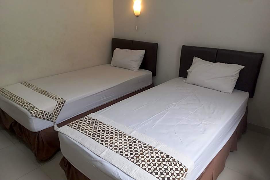 Capital O 93872 Natura Guest House Syariah Near alun alun kota purwokerto