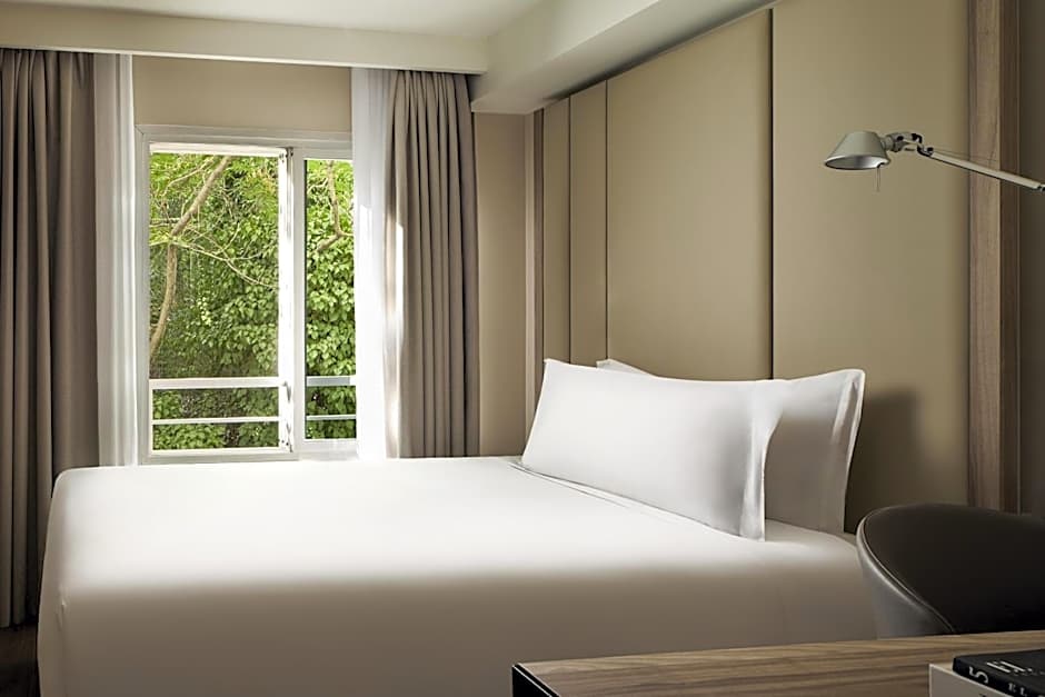 NH Paseo De La Habana