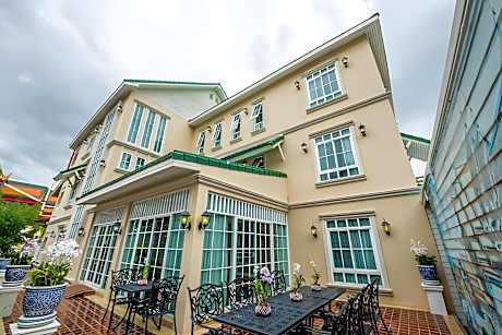 The Orchid House 153