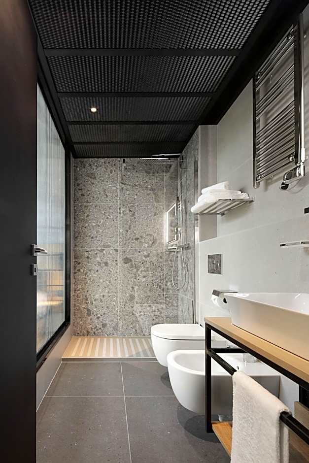 VERSOVERDE HOTEL Alzaia Naviglio Grande