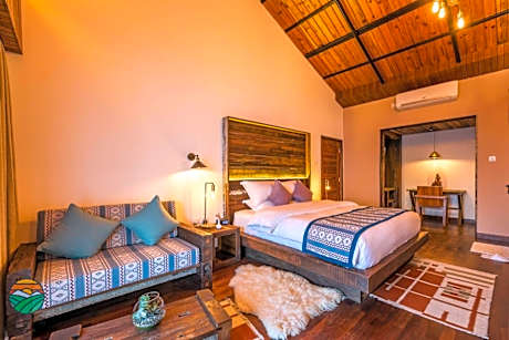Executive Suite with Jacuzzi and Sauna, Mountain View, 10% Discount on Food