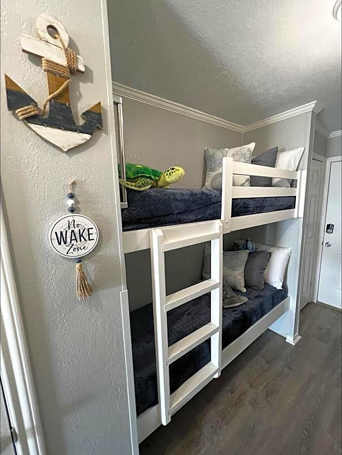 Sea Chase with an ocean view at Casa Del Mar