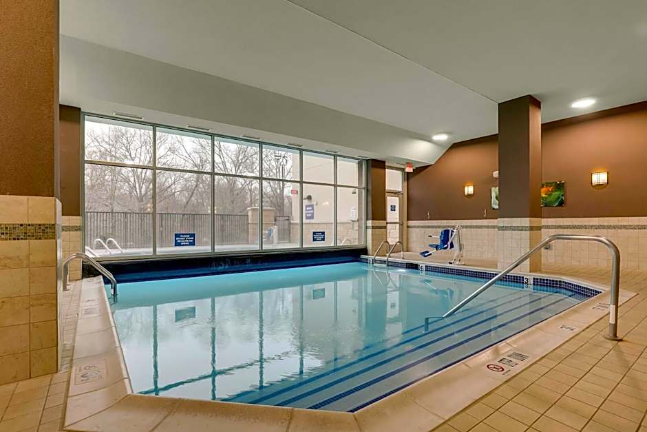 Drury Inn & Suites Charlotte Arrowood