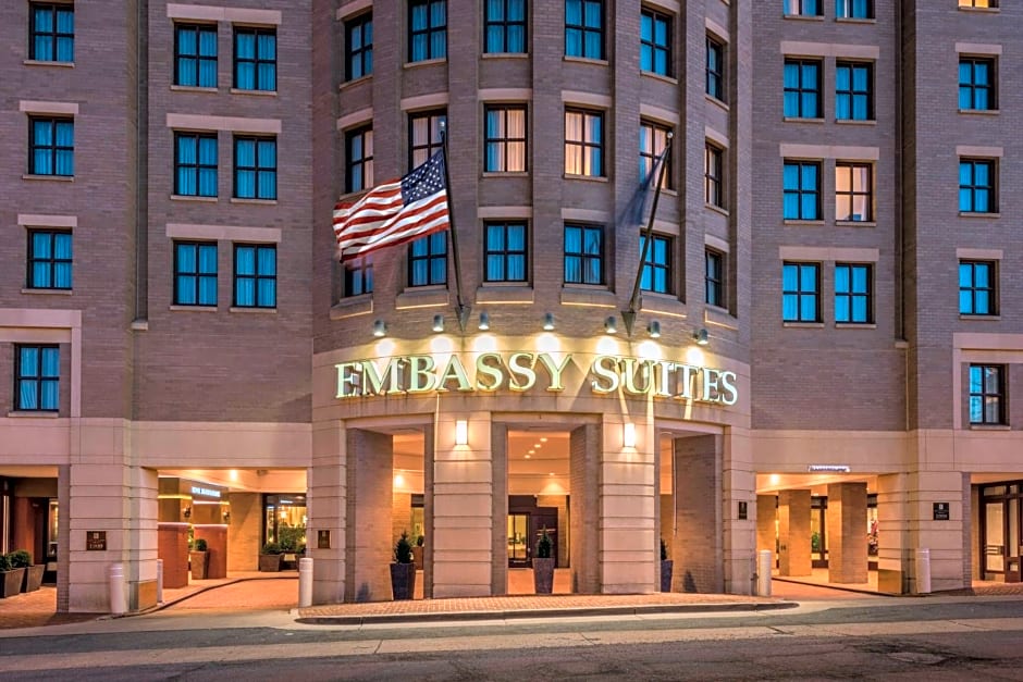 Embassy Suites By Hilton Hotel Alexandria-Old Town