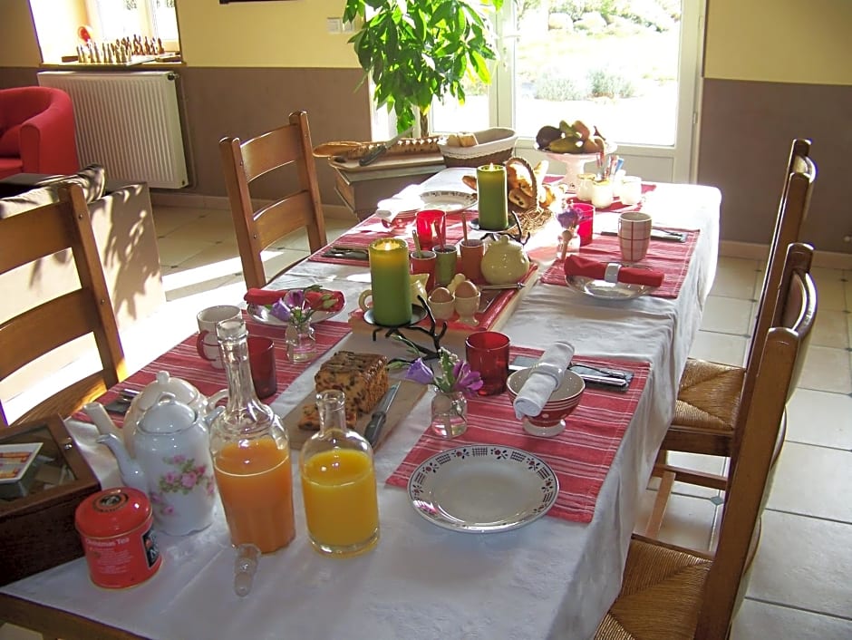 B&B le bourg d'Aunou, petit déjeuner compris