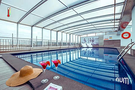 Num Hotel