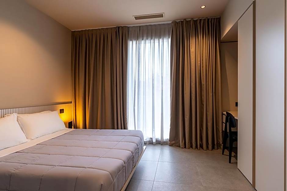 Amare Suite & Apartments