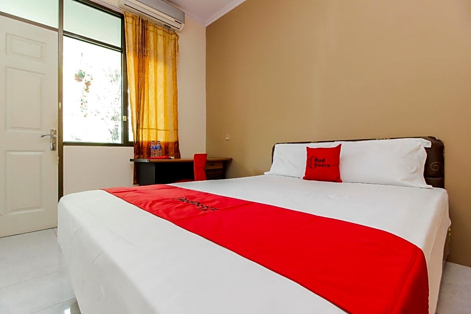 RedDoorz @ Jalan Pramuka Manado