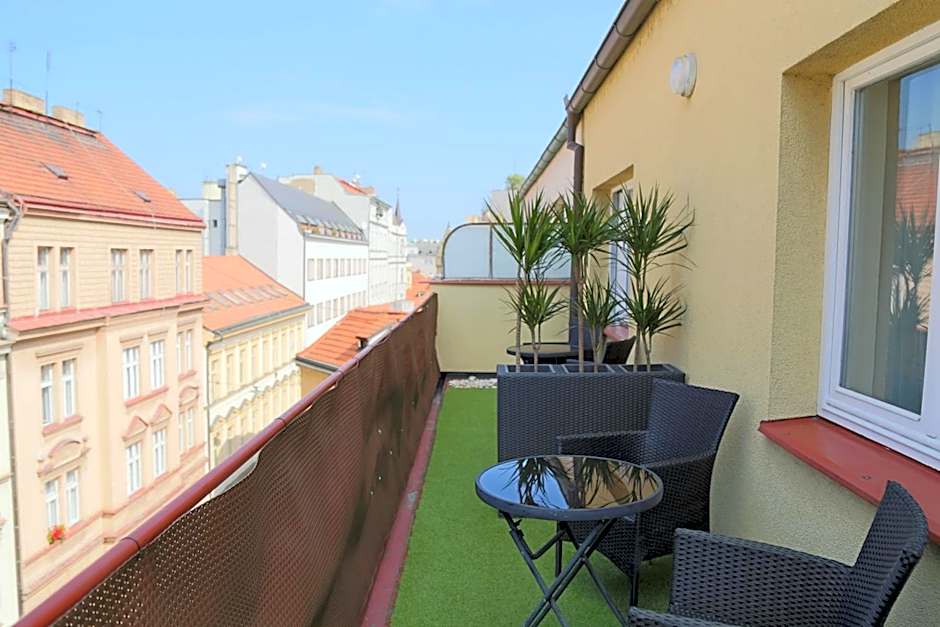 Charles Square Apartments