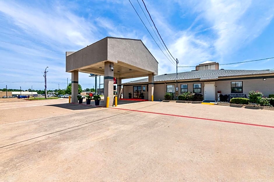 Econo Lodge Texarkana I-30