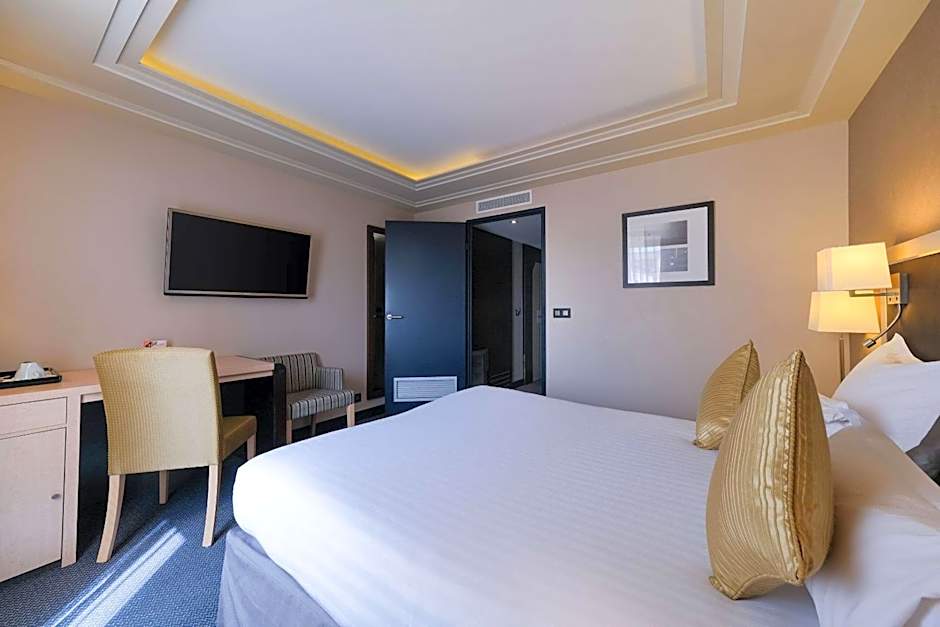 Zenitude Hotel la Valadiere, Ascend Hotel Collection