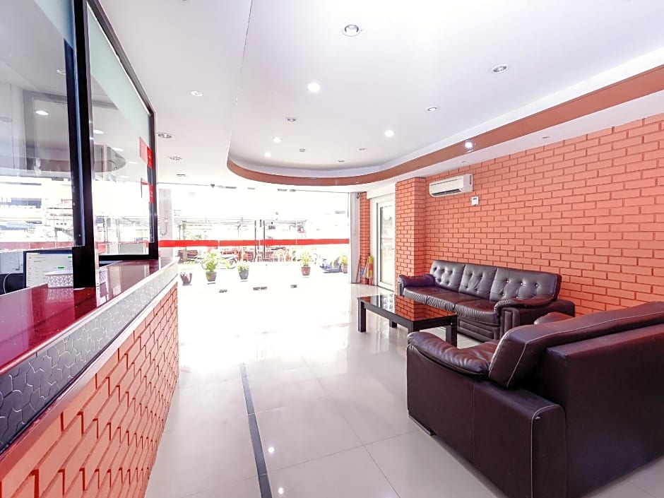 OYO 1055 Batu Caves Star Hotel